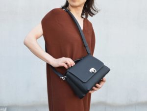 新作ショルダーバッグ『アニブ』スワローマチ　